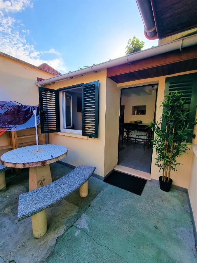 Petite Maison Au Calme Épinay-sur-Seine المظهر الخارجي الصورة